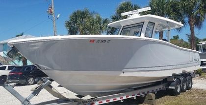 36' Robalo 2021 Yacht For Sale